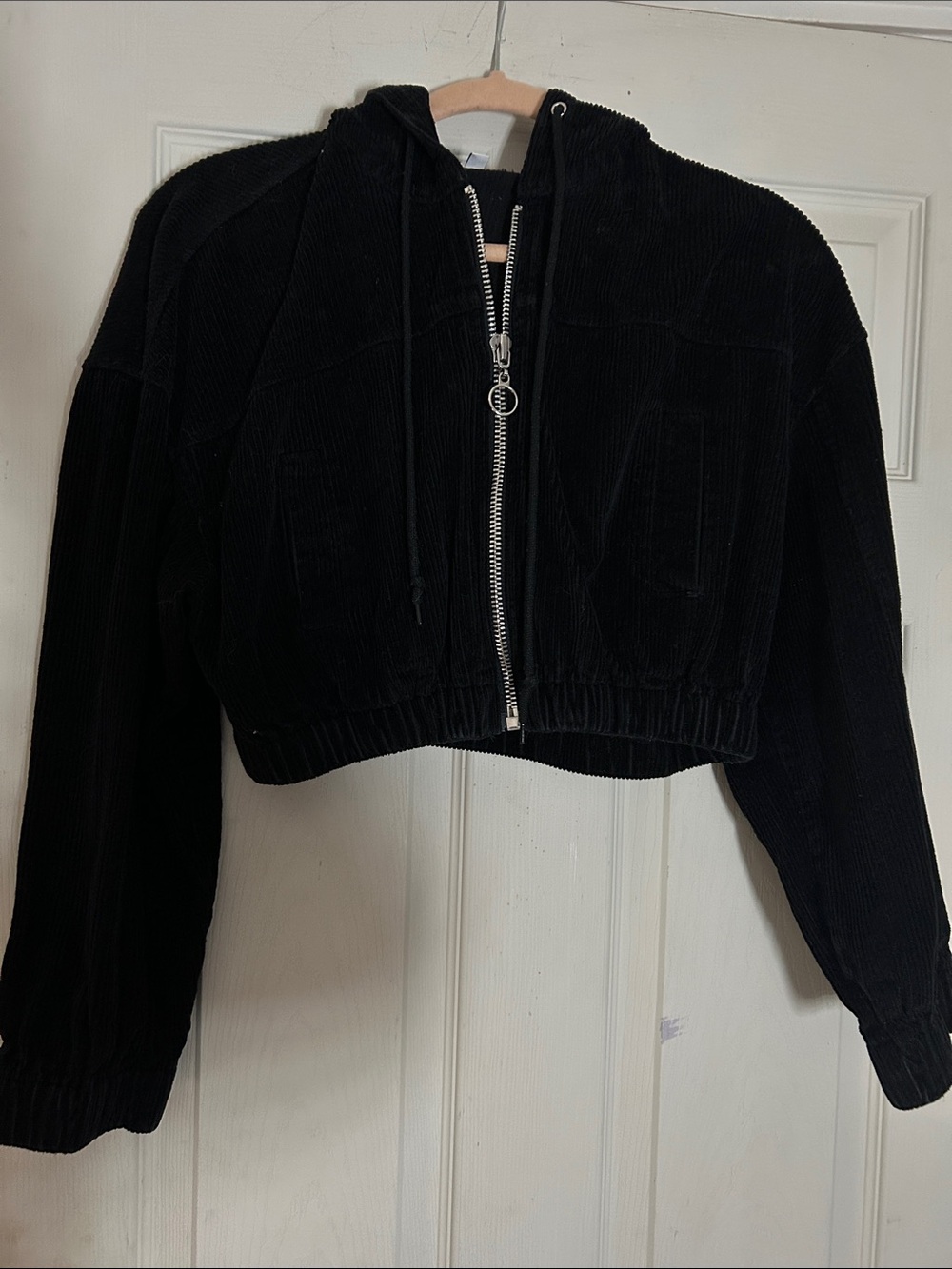 Women’s Black Cropped Corduroy Zip-up Hoodie Jacket EUC size 4